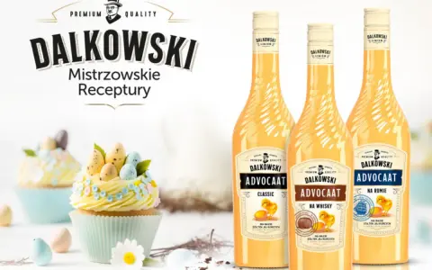 Dalkowski Advocaat - likier brzoskwiniowy do drinków, idealny na Wielkanoc. Trzy butelki z etykietami "Classic", "Na Whisky" i "Na Rumie".